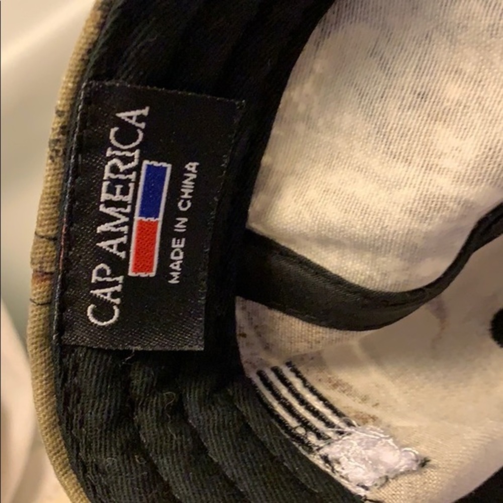 Cap Pre Owned - Picture 3 of 5